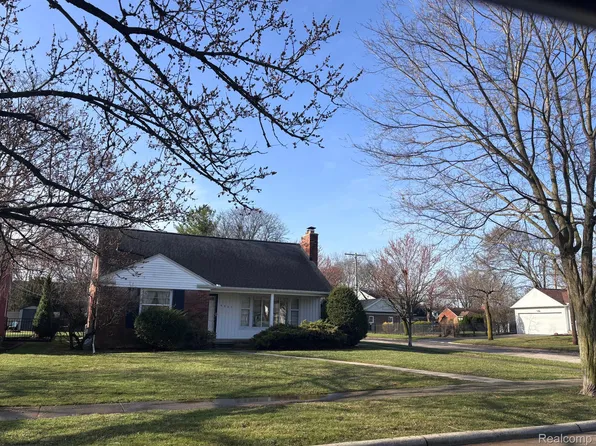 4337 Sheridan Dr, Royal Oak, MI 48073