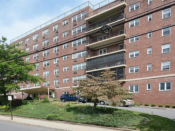 3rd image of 415 Claremont Ave APT 2f