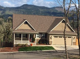 6428 Dogwood St, Springfield, OR 97478