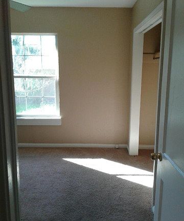 5th image of 150 Gaskin Dr