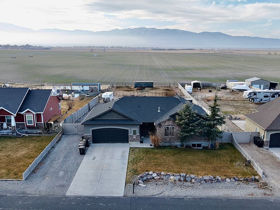 1st image of 4319 Rose Springs Rd