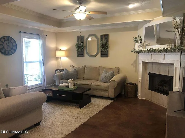 133 Blackstone Cir — Photo 3