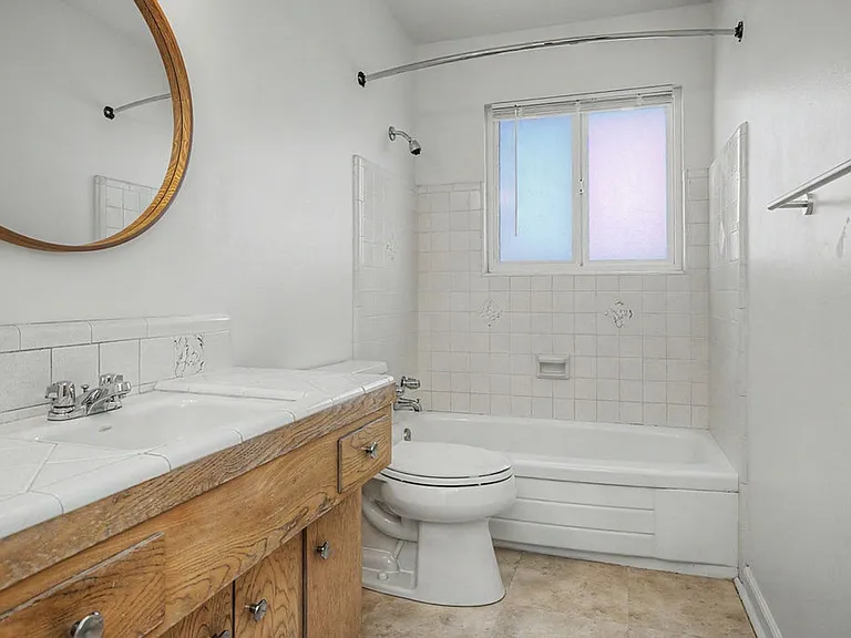 1119 Sunnyhill Ct — Photo 23