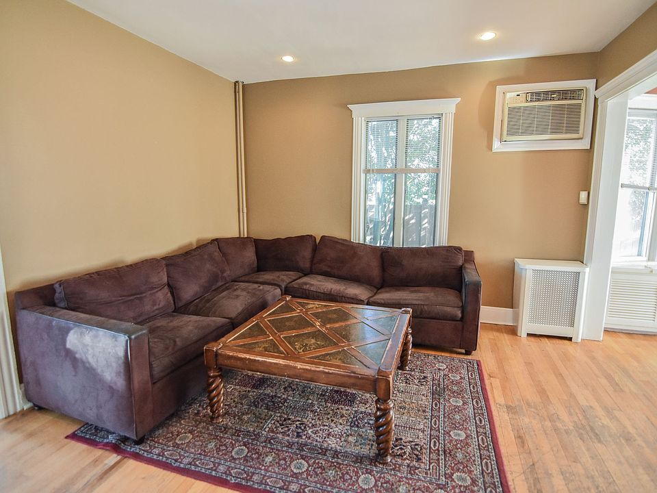 1st image of 482 Greeley Ave