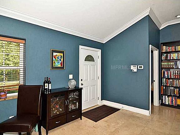 4th image of 7519 N Ola Ave