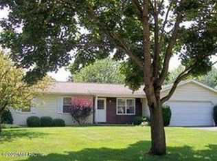 3001 Kensington Dr, Kalamazoo, MI 49008