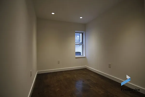 Rented by FirstService Realty (legacy) | media 14