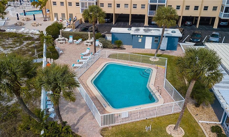 1st image of 1205 Tarpon Center Dr APT E1