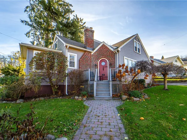 26 Beverly Pl, Utica, NY 13501