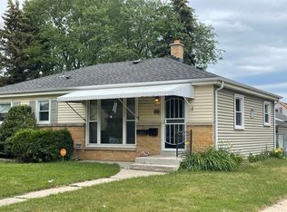 5000 N 83rd St, Milwaukee, WI 53218