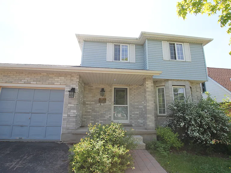 116 Kortright Rd W #116 — Photo 1