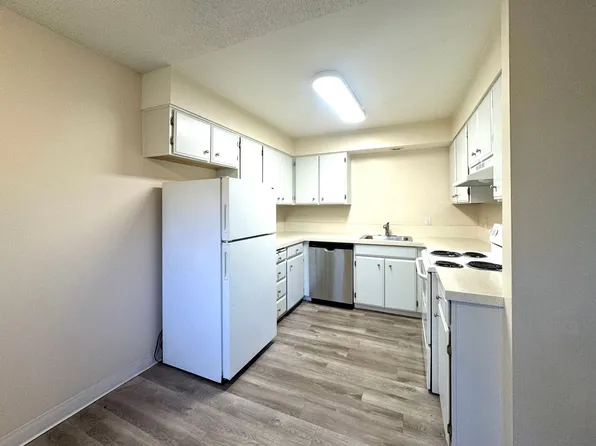 Rose Park, 10615 NE Weidler St APT 10, Portland, OR 97220