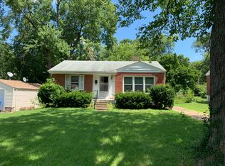 120 De Smet Dr, Florissant, MO 63031