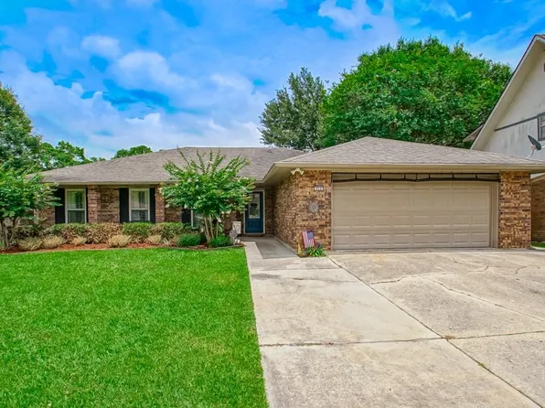 904 Dolly Madison Ct, Slidell, LA 70458