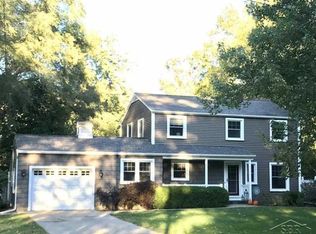 614 Hillcrest Rd, Midland, MI 48640