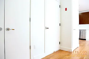 Rented by aptsandlofts.com