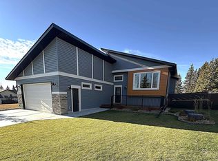 102 1st St, West Cove, AB T0E0A2
