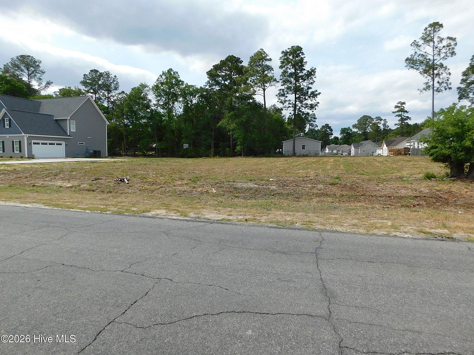 2nd image of 2 Muirfield Drive