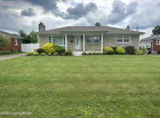 6123 Arlone Ct, Louisville, KY 40216