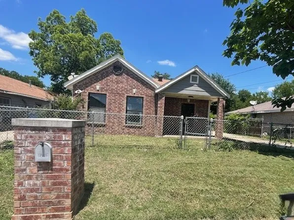 4825 Fitzhugh Ave, Fort Worth, TX 76105