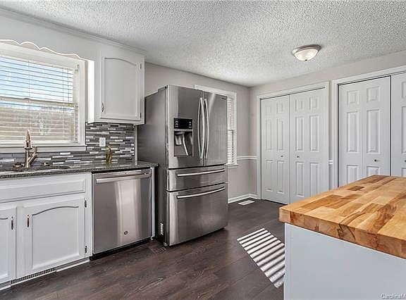 5th image of 3867 Gardner Park Dr