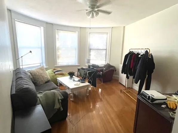 1232 Beacon St, Brookline, MA
