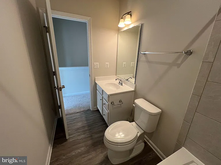 526 River Rd — Photo 35