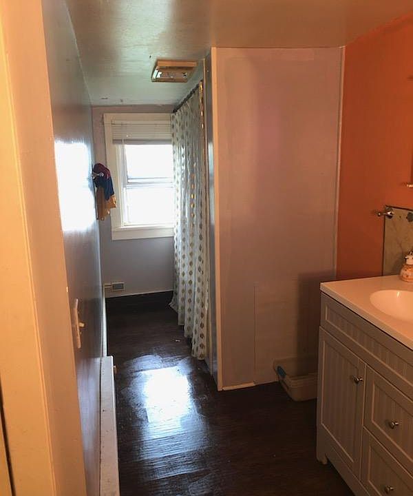 1st image of 104 1/2 Hudson St