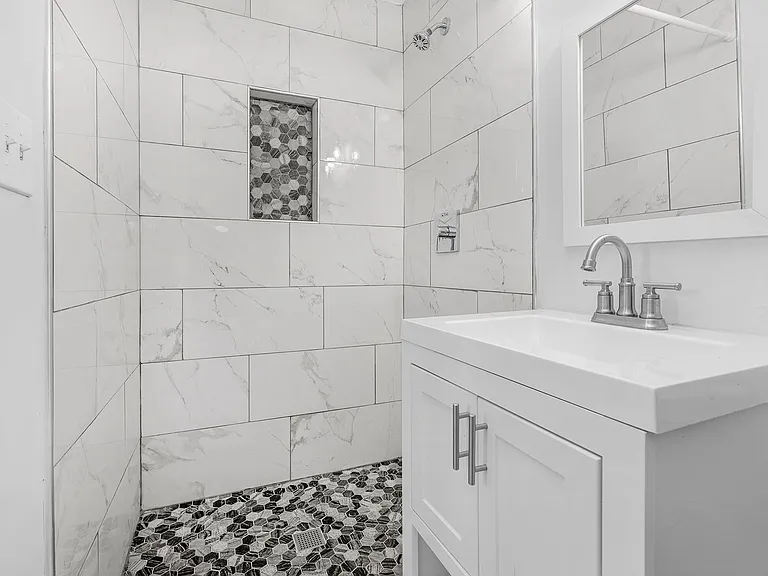 627 N Lakewood Ave — Photo 12