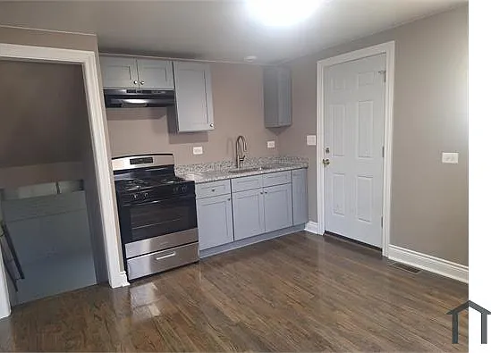 9610 S Crandon Ave — Photo 6