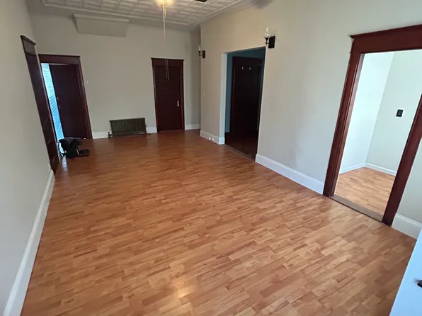 566 Bay St APT 2, Taunton, MA 02780