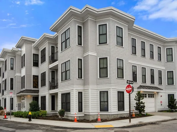 136 Sydney St Unit 5, Dorchester, MA 02125