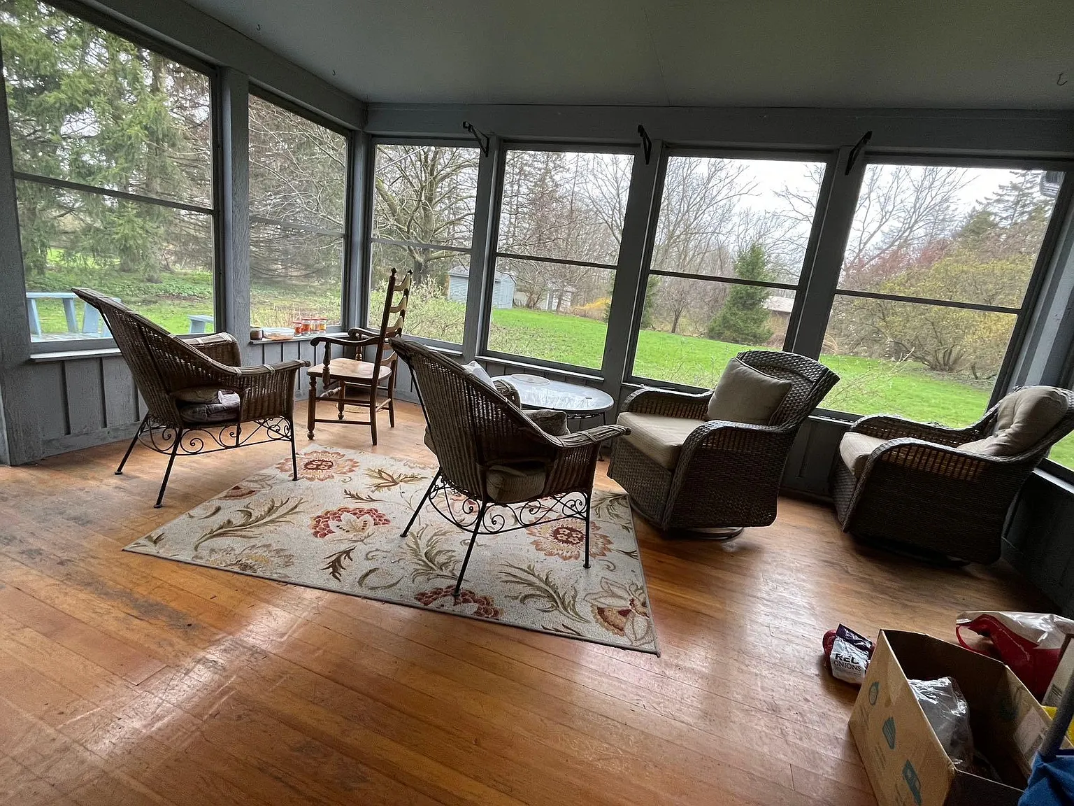 5 bed, 2.5 bath, 3680 sqft, $950 — Photo 3
