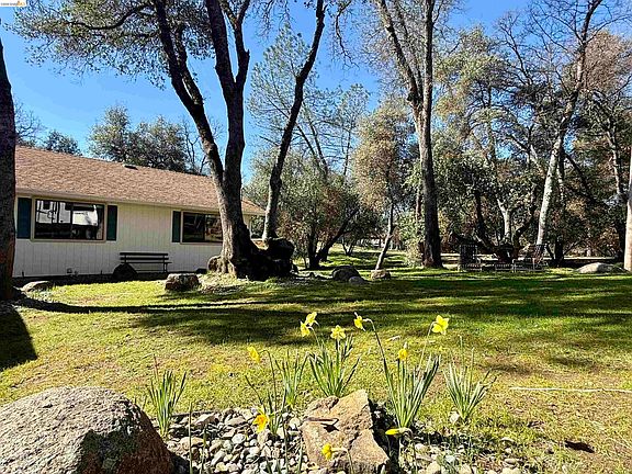 3rd image of 21501 Via Venado Rd