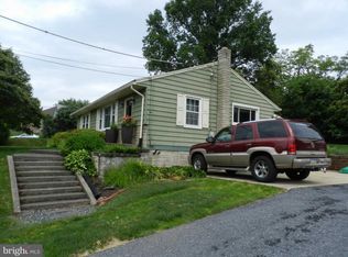 561 Fishing Creek Rd, Lewisberry, PA 17339