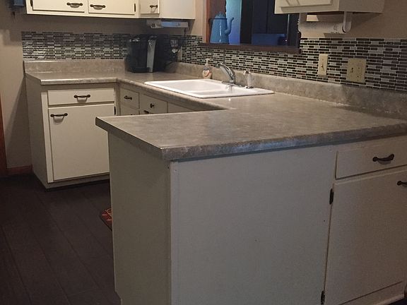 5th image of 1041 N Park Dr