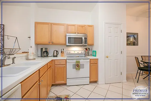 3964 Bishopwood Ct E #202 Photo 1