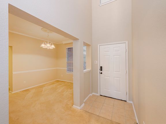 5th image of 1421 Lady Grey Ave