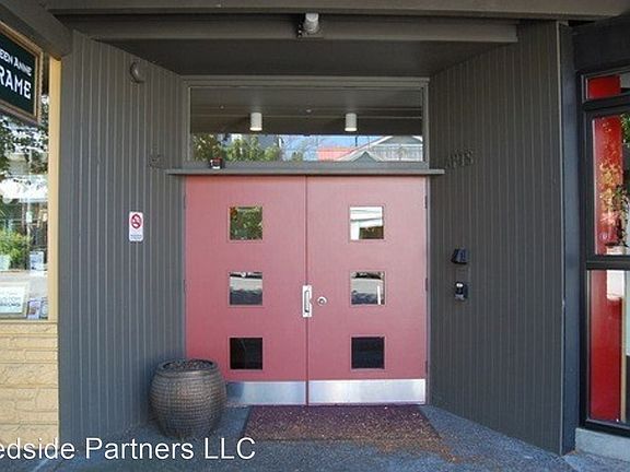 5th image of 1621 Queen Anne Ave N #17514367