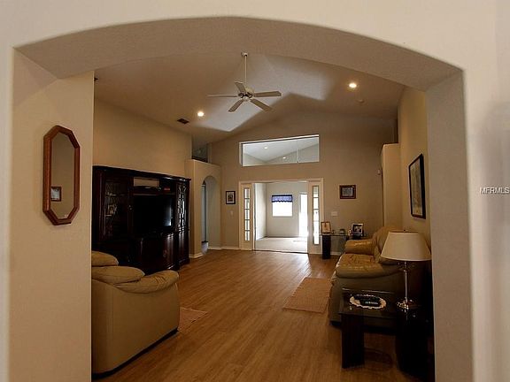 4th image of 387 Crape Myrtle Ln