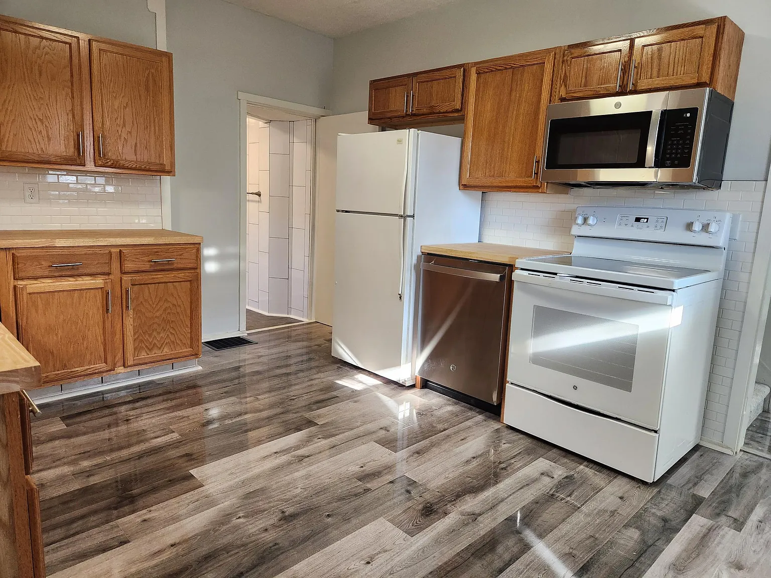 3 bed, 1573 sqft, $1,445 — Photo 4