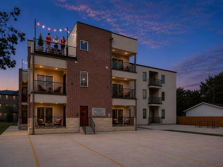 207 W Apache St — Photo 29