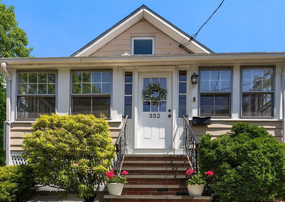 1st image of 352 Whiting Ave