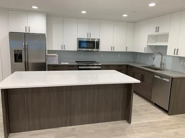 306 13th Ave, Kirkland, WA 98033