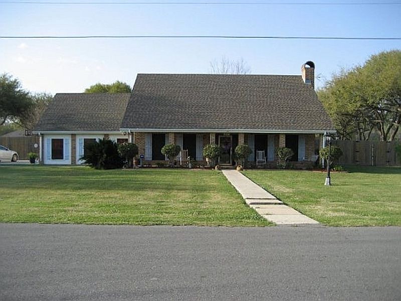 1st image of 1043 Stephanie Dr