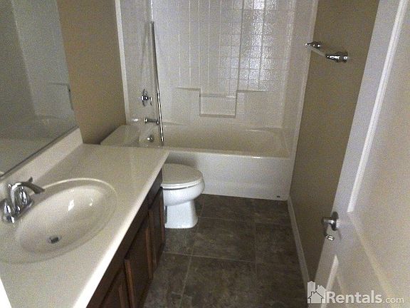 5th image of 3646 E Sandwick Dr