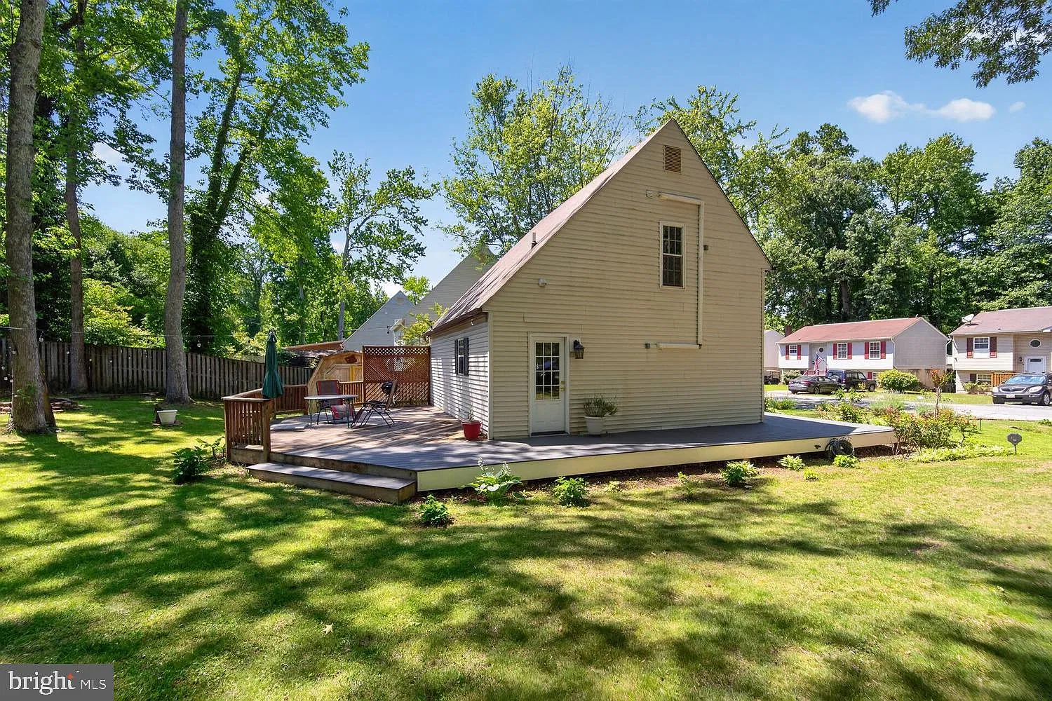 3 bed, 2.0 bath, 1100 sqft, $2,800 — Photo 3