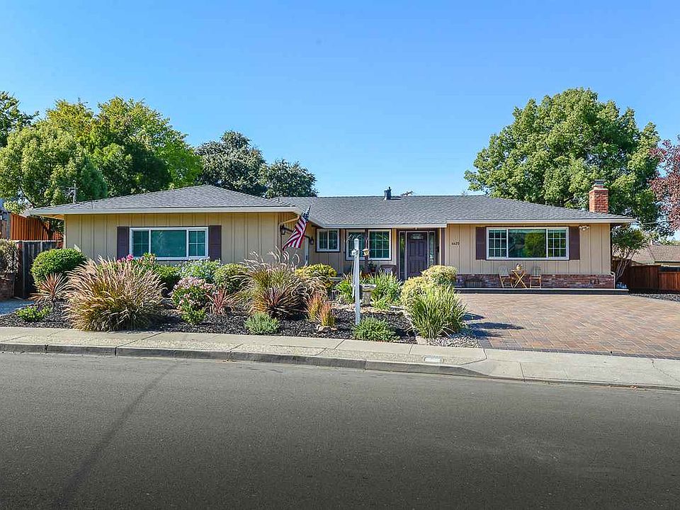 1st image of 4425 Mirador Dr