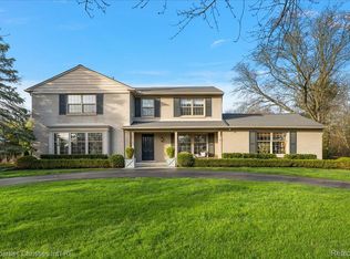 2684 Bradway Blvd, Bloomfield Hills, MI 48301