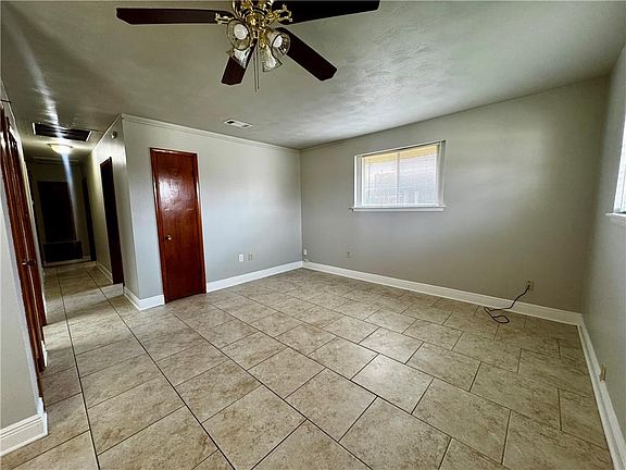 3rd image of 1337 Maplewood Dr
